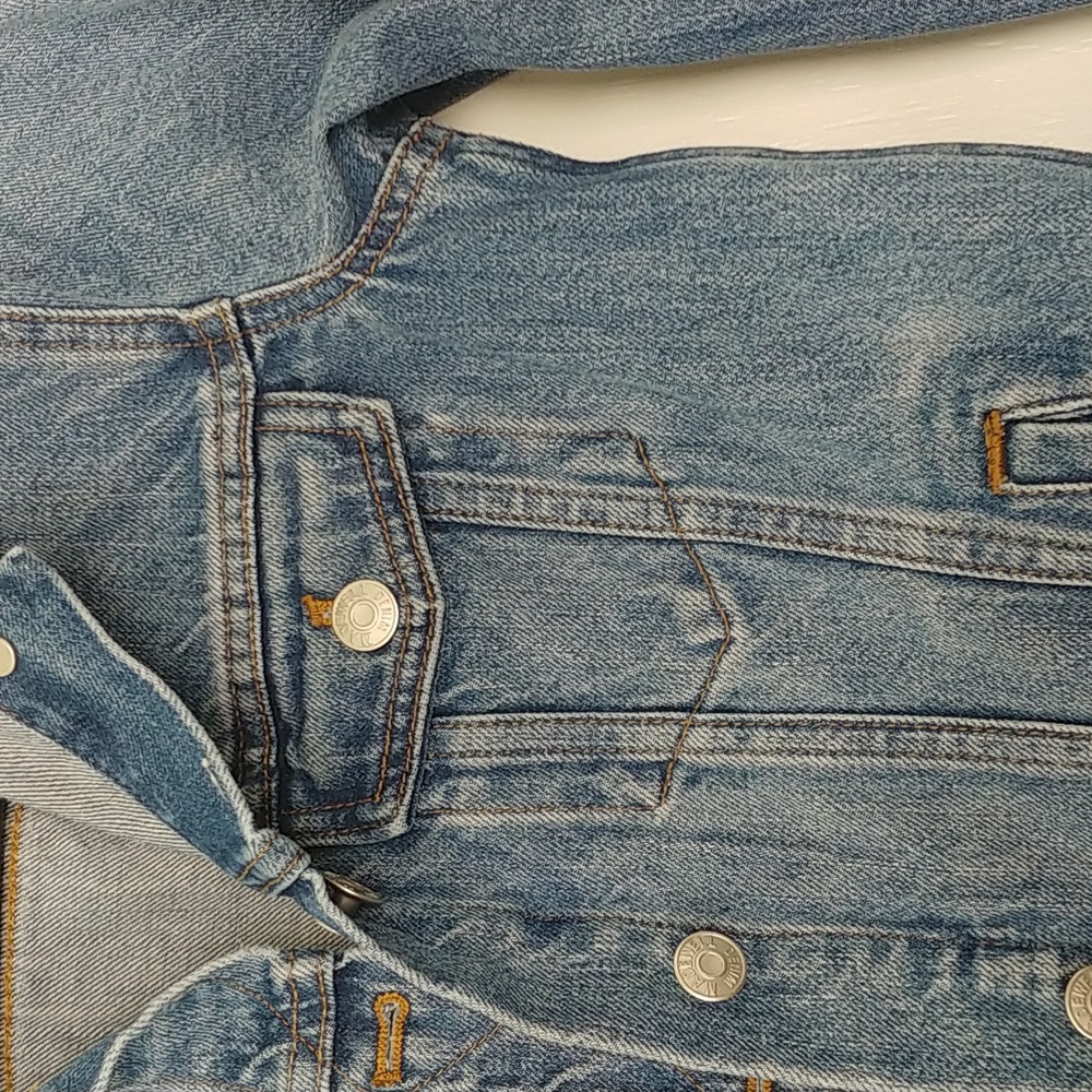 Madewell Denim Jacket - Picture 7 of 13